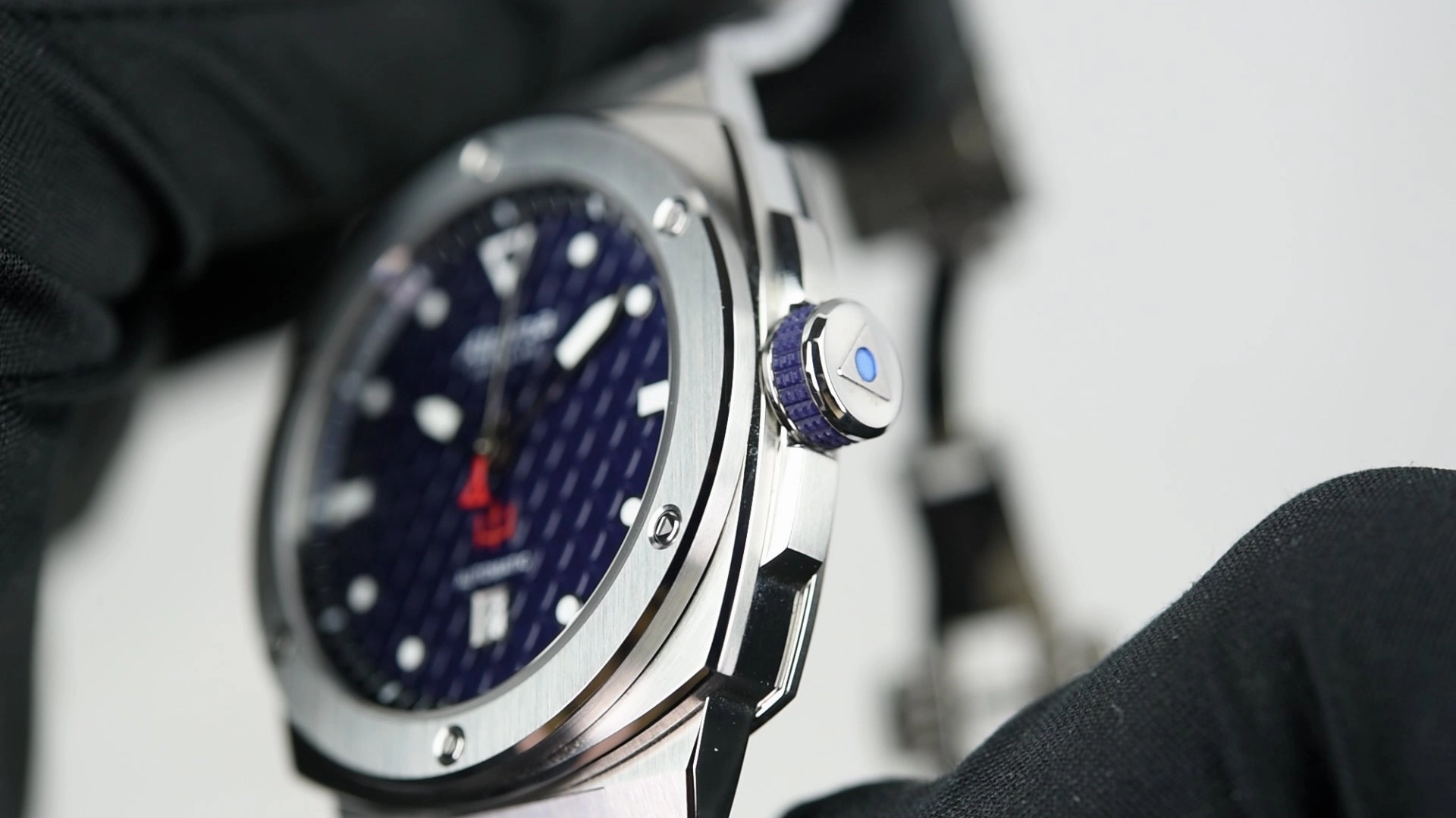 Alpina Diver Extreme Automatic Arkea Limited Edition AL-525NARK4AE6B (Pre-owned)